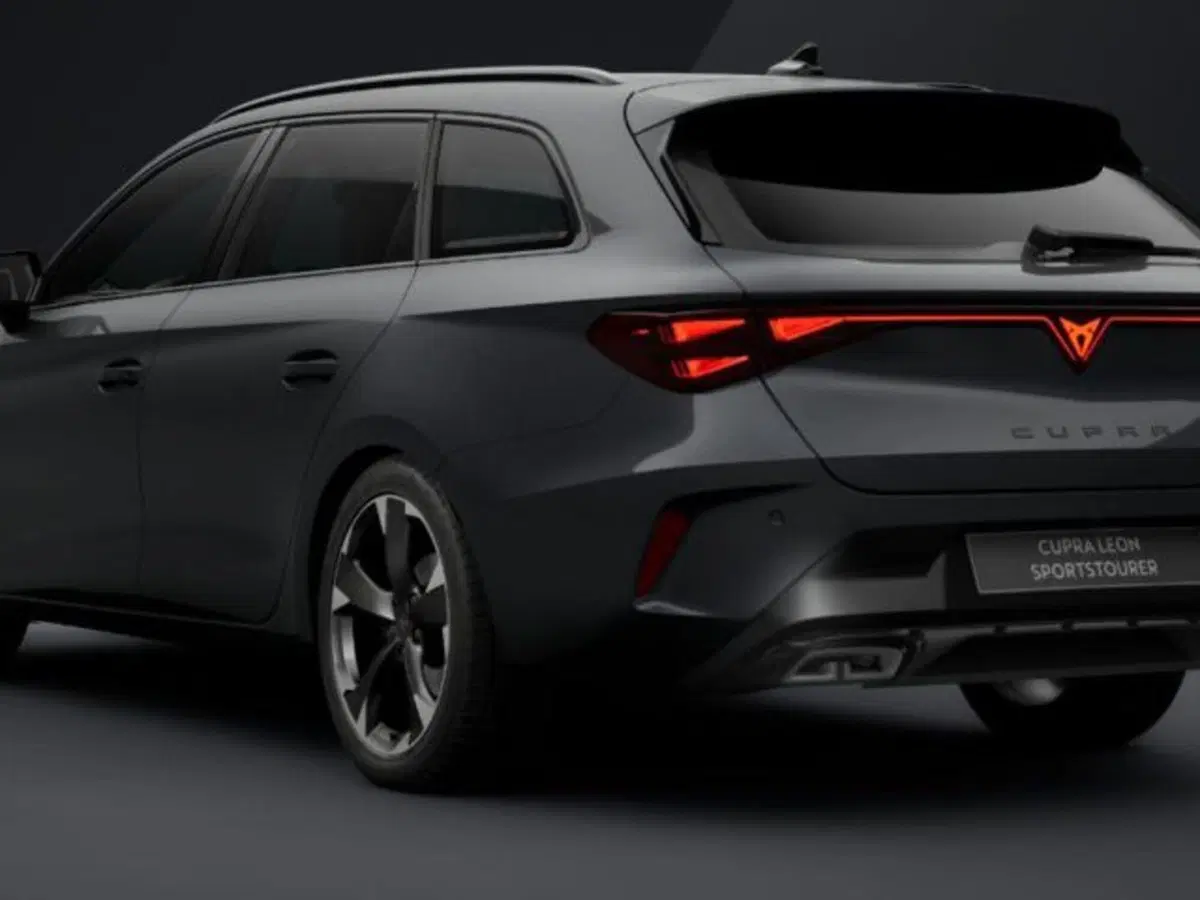 Cupra Leon Station Wagon nuova a Vicenza (3)