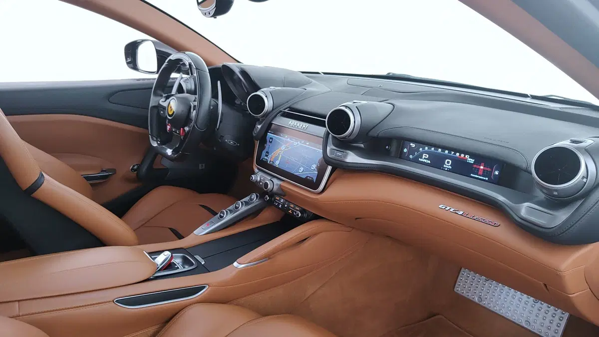 Ferrari GTC4Lusso Coupé usata a Perugia (20)