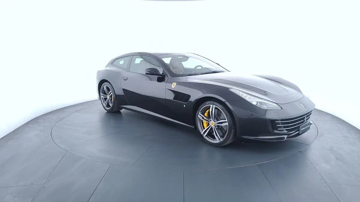 Ferrari GTC4Lusso Coupé usata a Perugia (3)