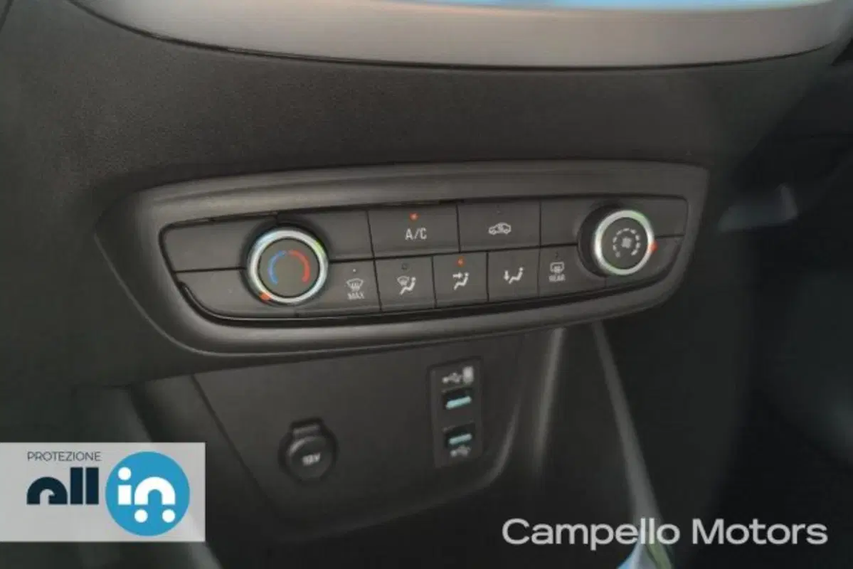 Opel Crossland usata a Venezia (12)
