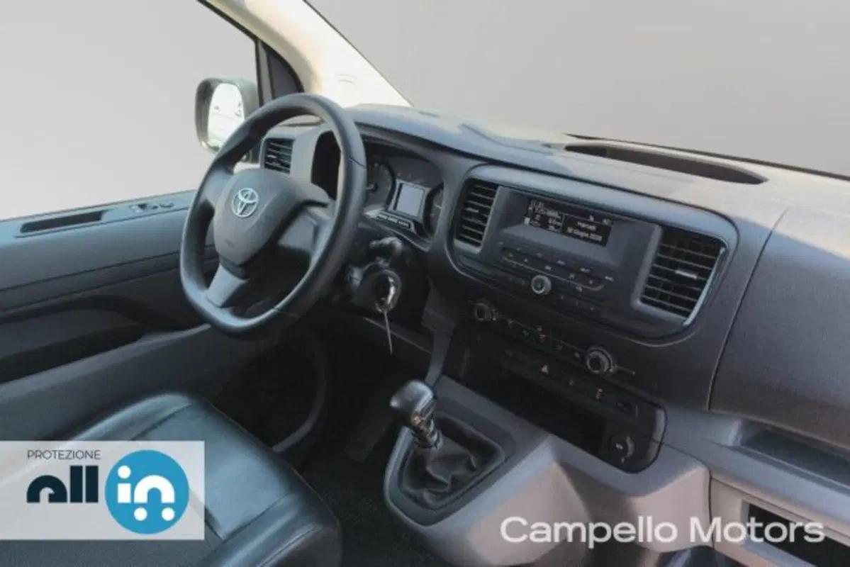 Toyota Proace usata a Venezia (9)