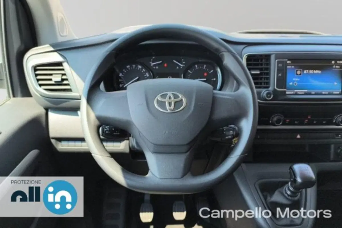 Toyota Proace Verso usata a Venezia (11)