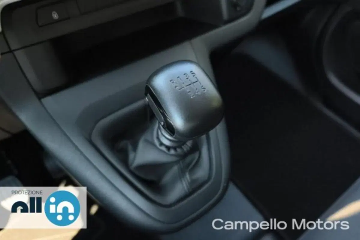 Toyota Proace Verso usata a Venezia (16)