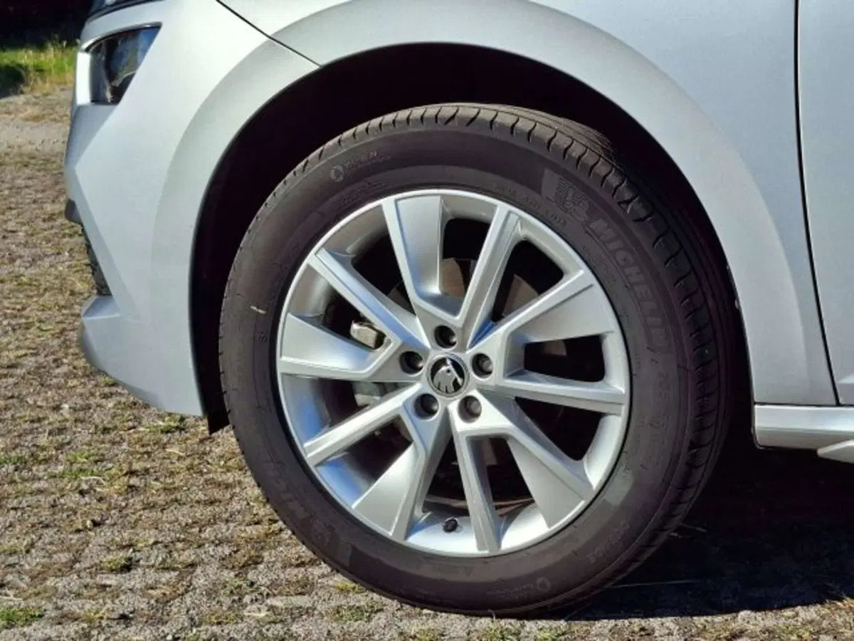 Skoda Kamiq usata a Como (14)