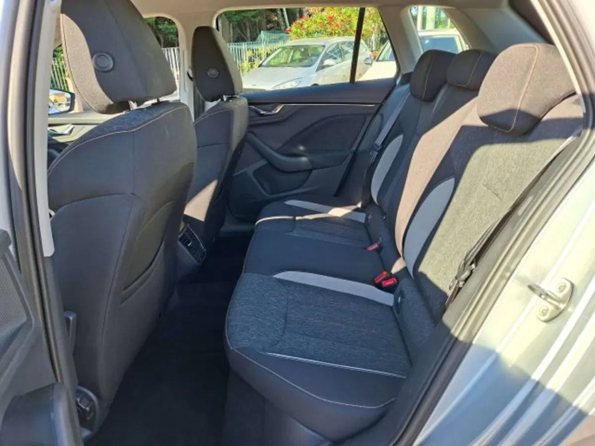 Skoda Kamiq usata a Como (6)
