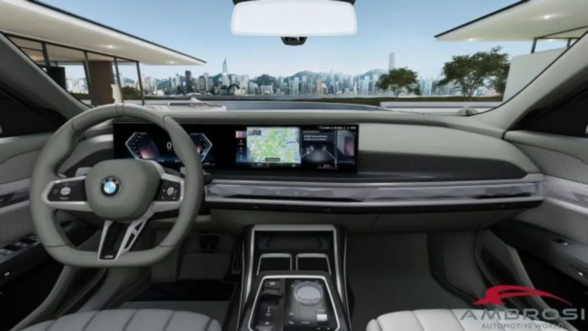 BMW Serie 7 nuova a Perugia (9)