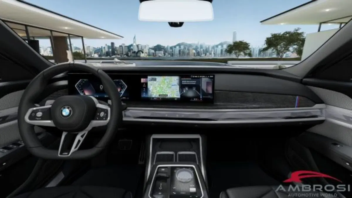 BMW Serie 7 nuova a Perugia (9)