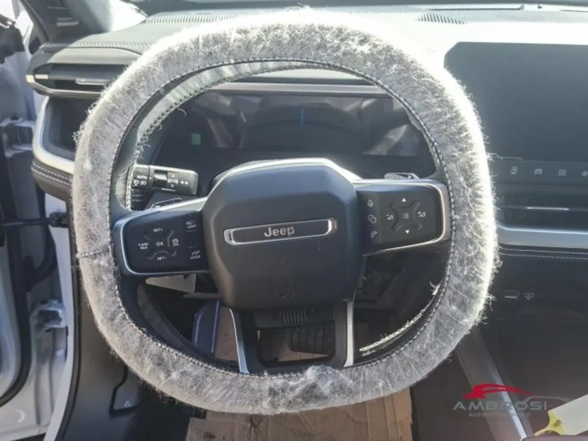 Jeep Compass nuova a Perugia (12)