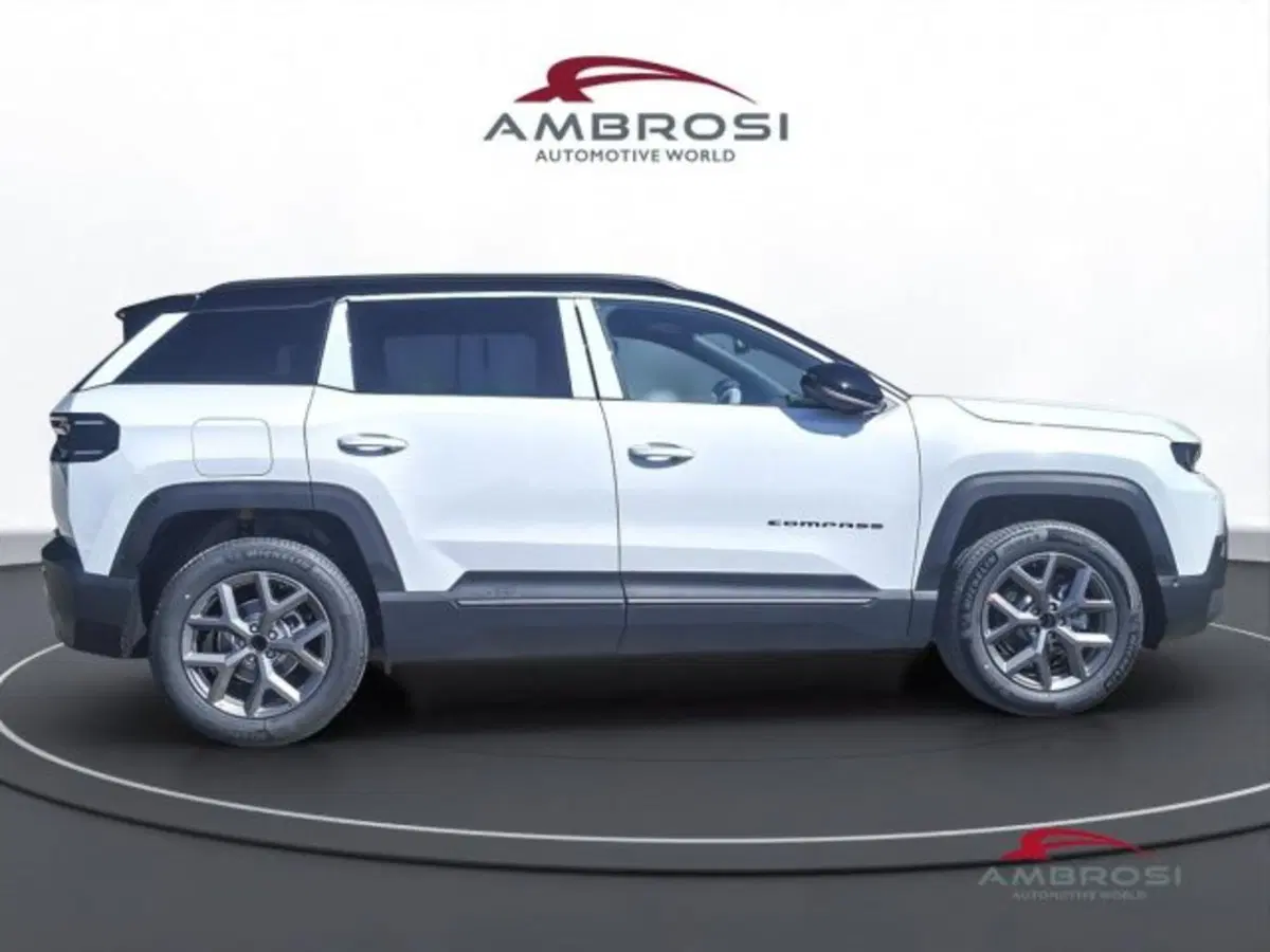 Jeep Compass nuova a Perugia (5)