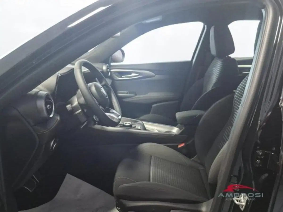 Alfa Romeo Tonale nuova a Perugia (6)