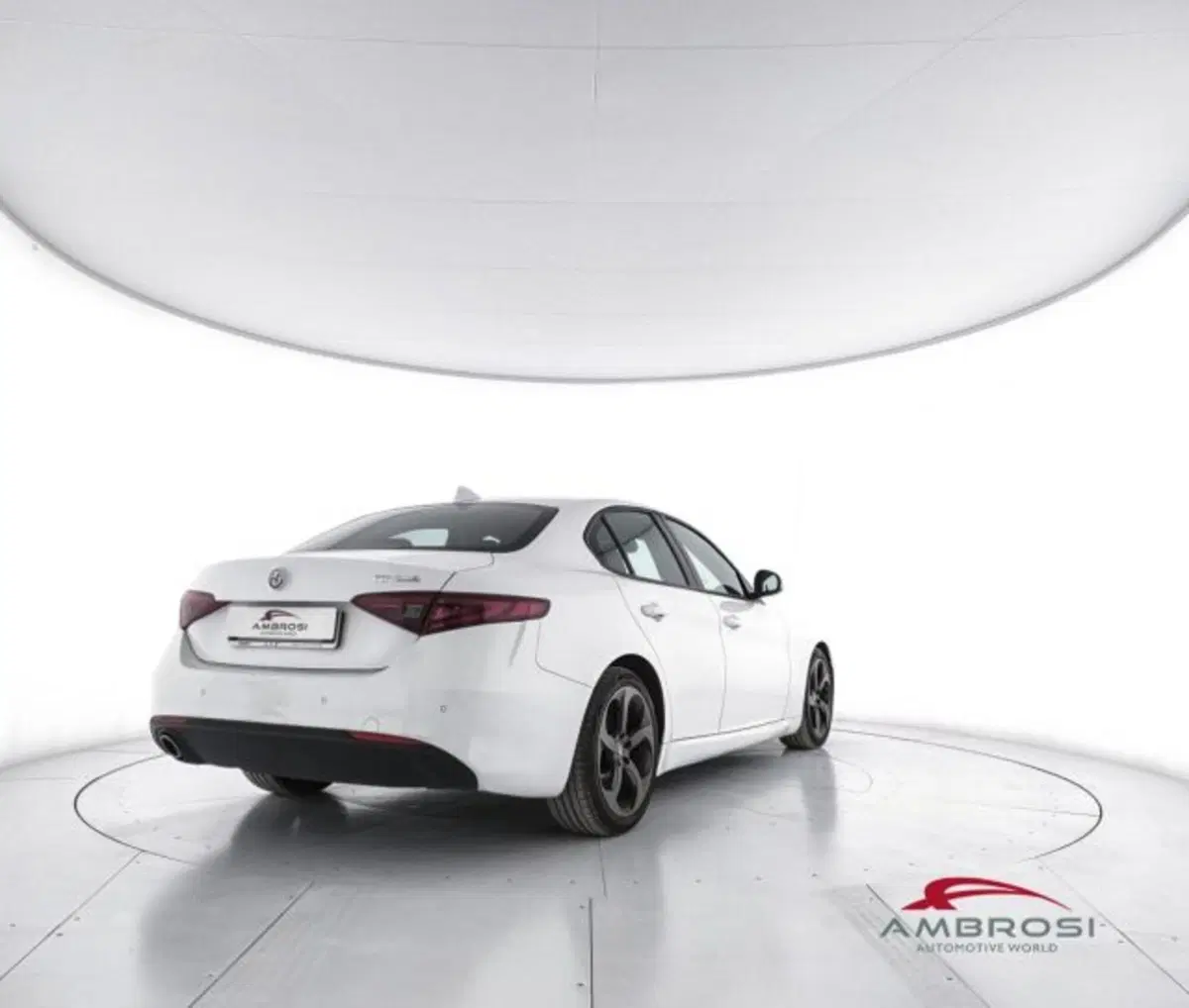 Alfa Romeo Giulia usata a Perugia (3)