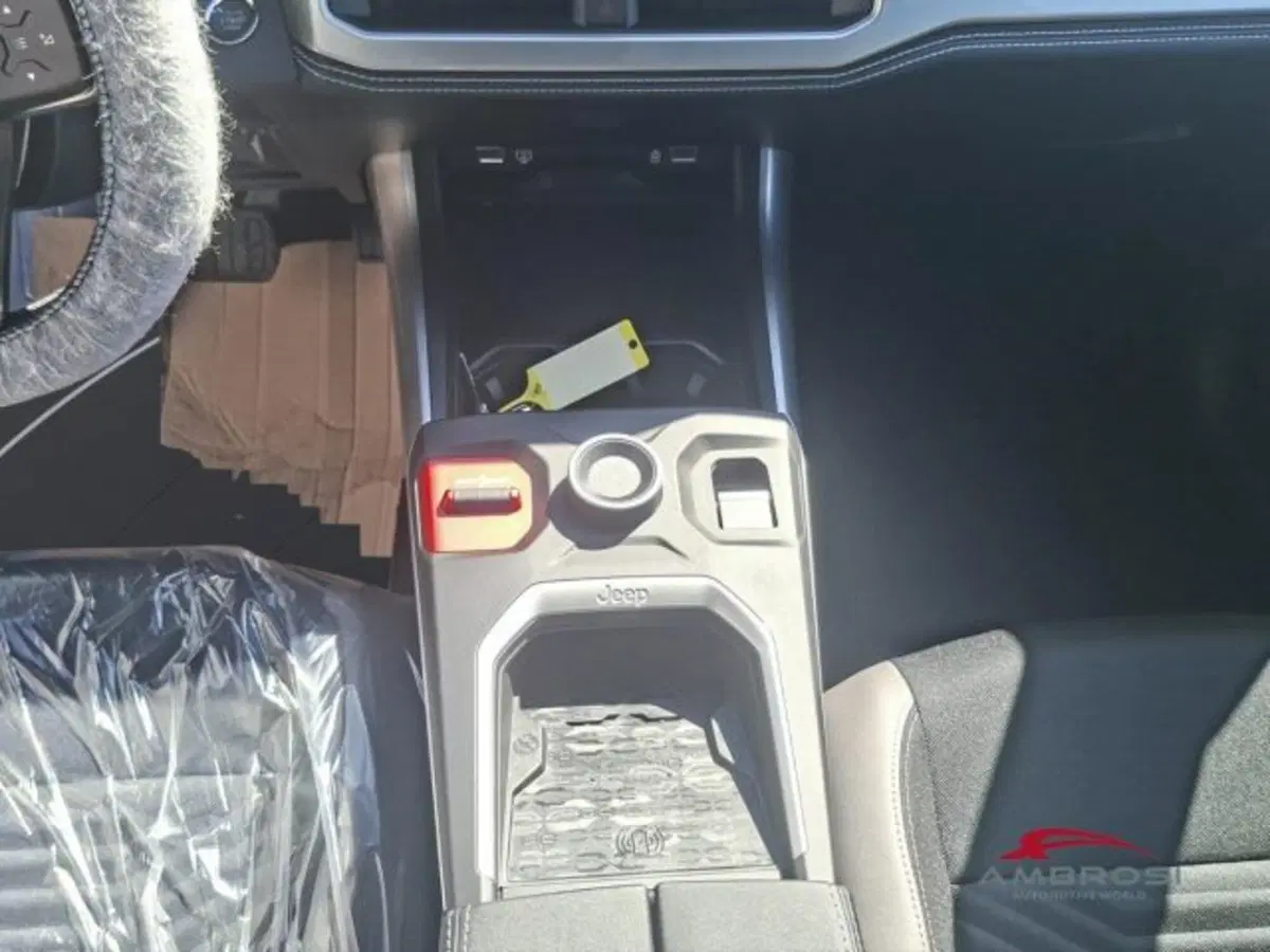 Jeep Compass nuova a Perugia (15)
