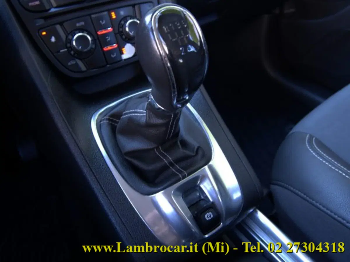 Opel Meriva usata a Milano (11)