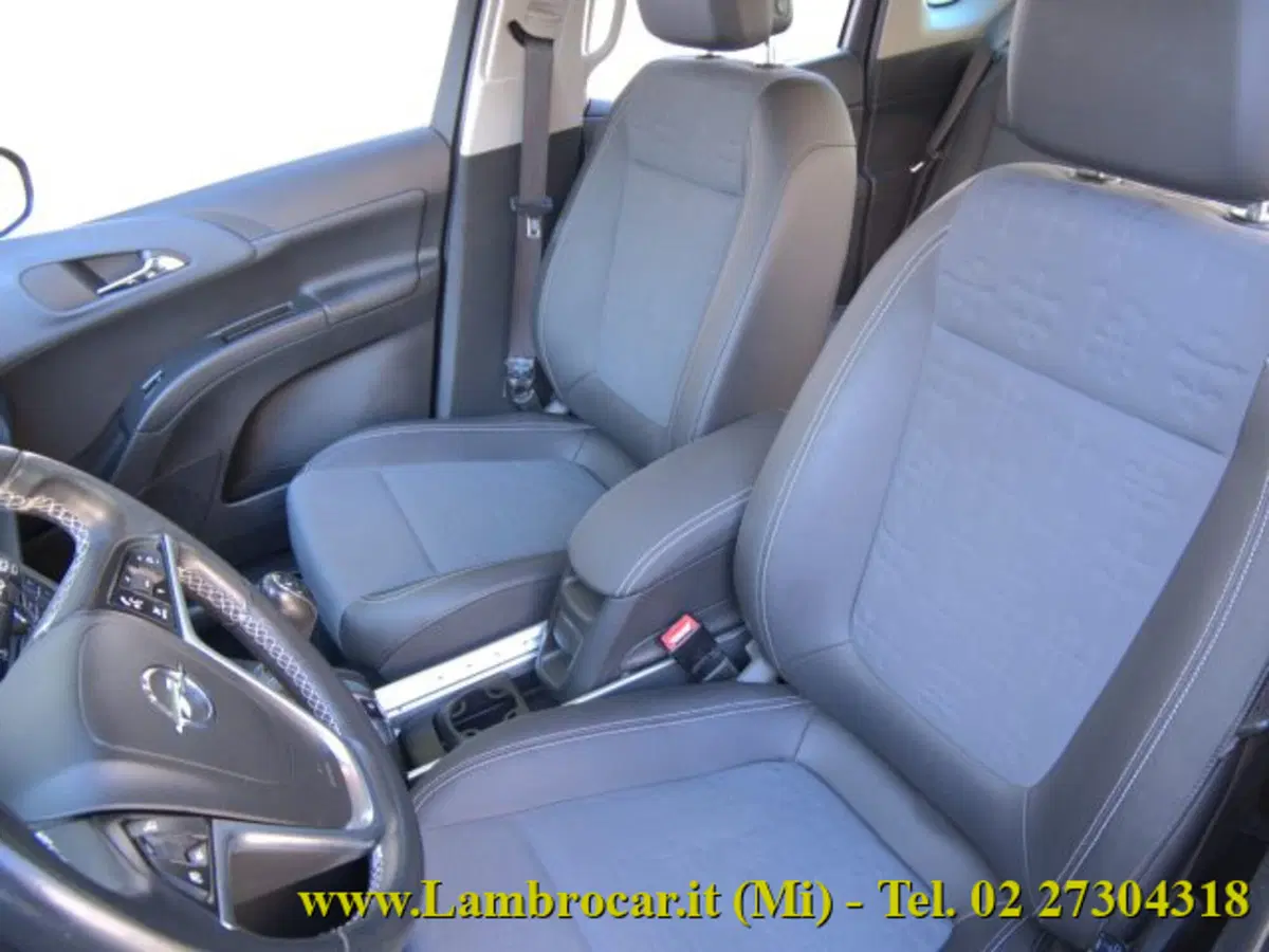 Opel Meriva usata a Milano (4)