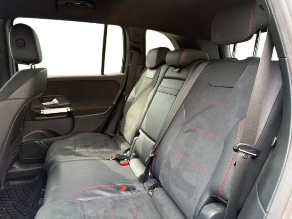 Mercedes-Benz GLB usata a Lecce (15)