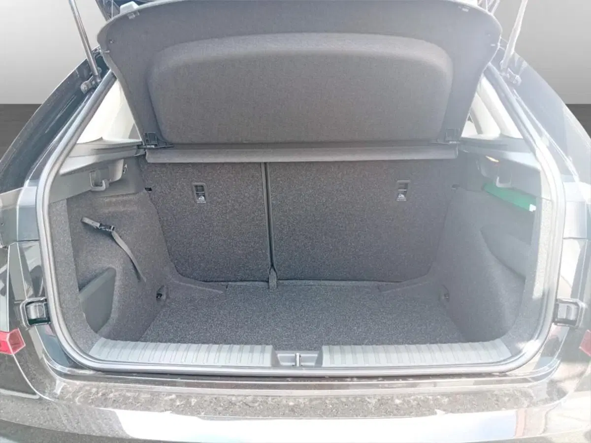 Skoda Kamiq nuova a Piacenza (6)