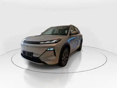 Geely Starray Starray EM-i 1.5 phev Launch Edition auto del 2026 usata a Modena