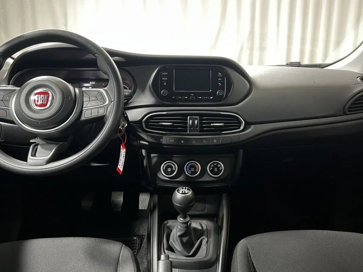 Fiat Tipo nuova a Sondrio (14)