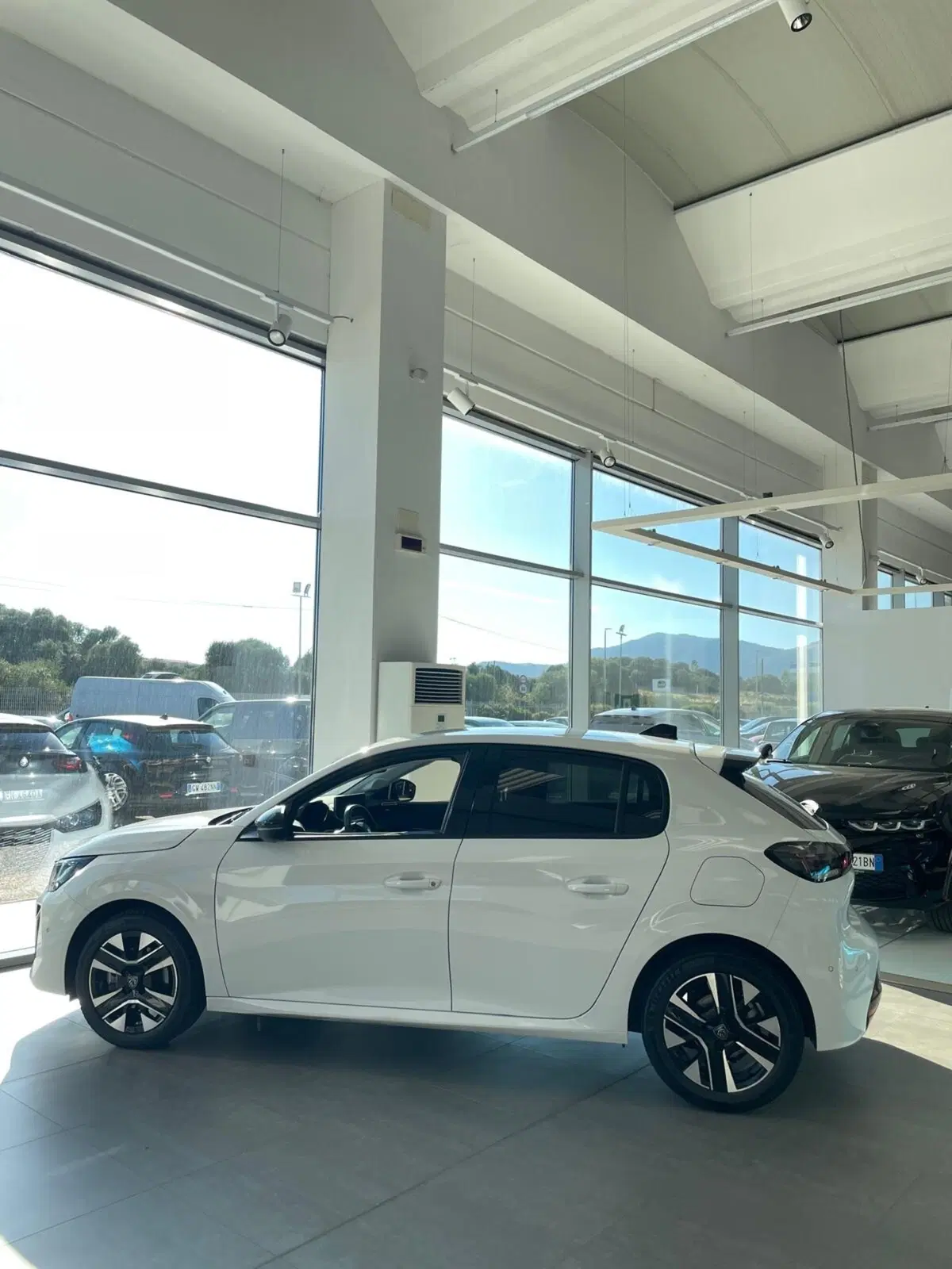 Peugeot 208 usata a Sassari (11)