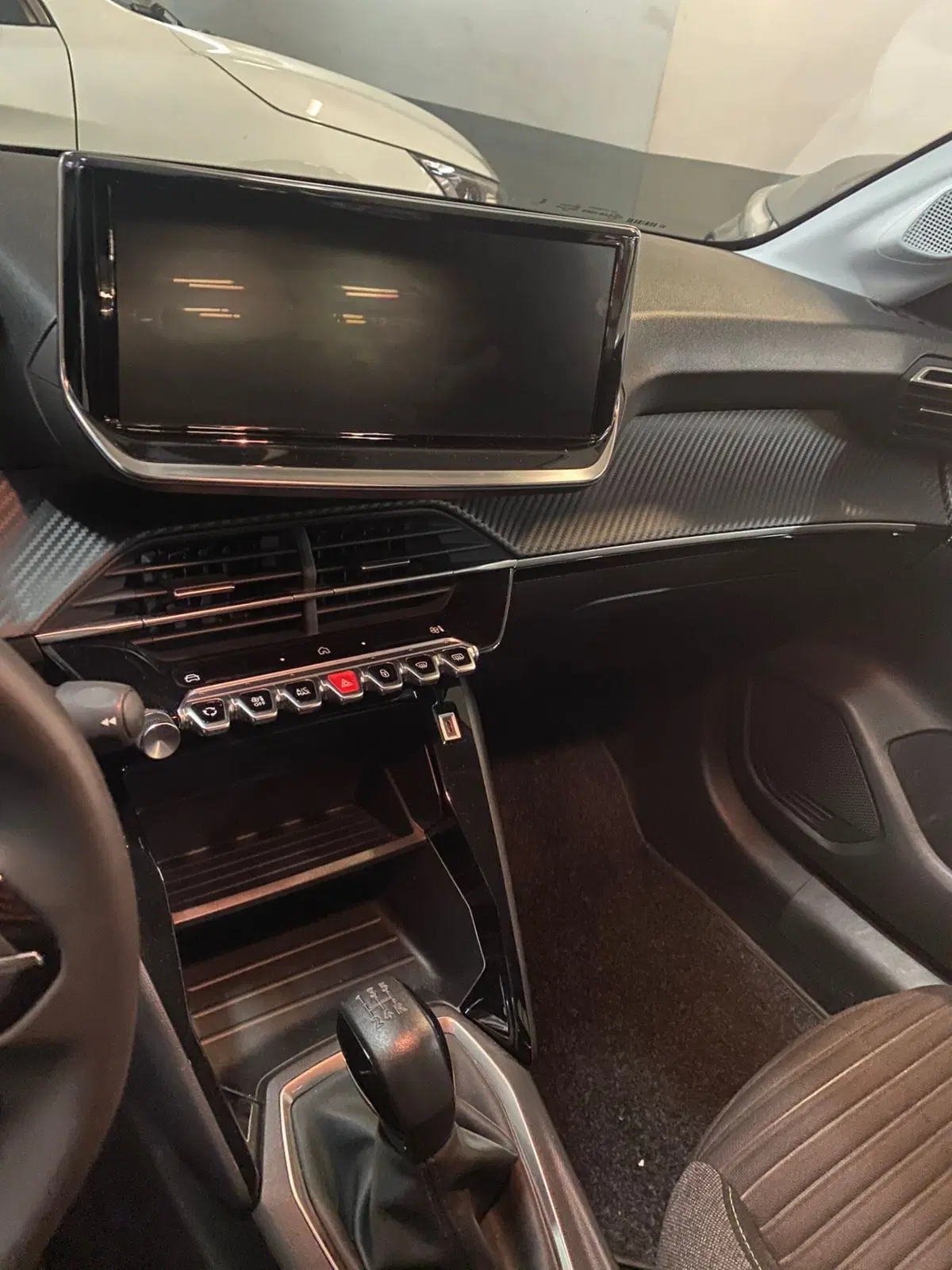Peugeot 208 usata a Cagliari (7)