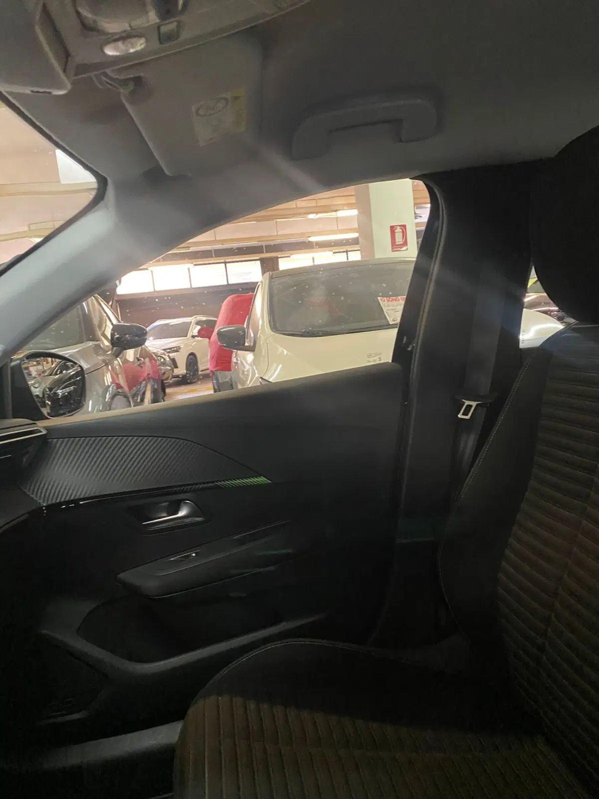 Peugeot 208 usata a Cagliari (9)