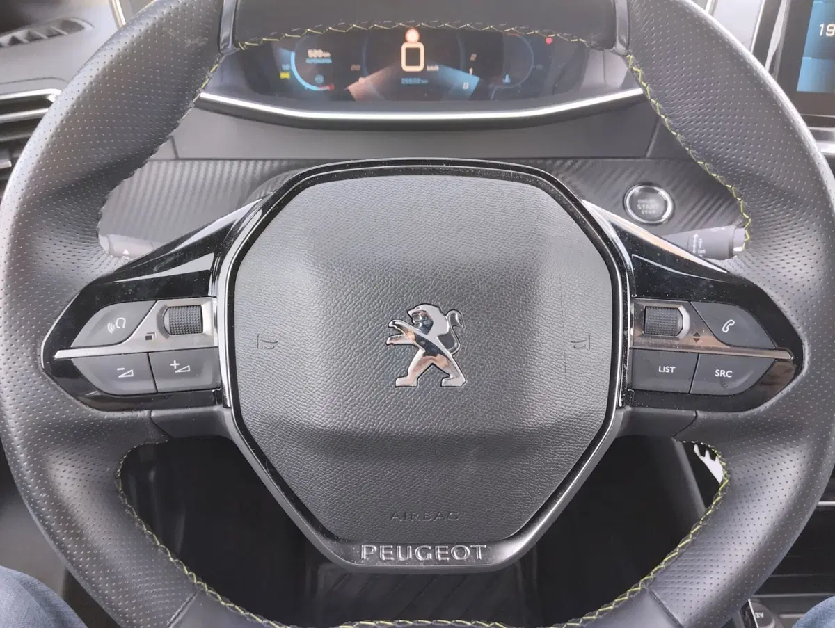Peugeot 208 usata a Asti (10)