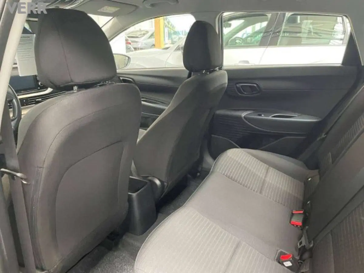 Hyundai i20 usata a Milano (11)