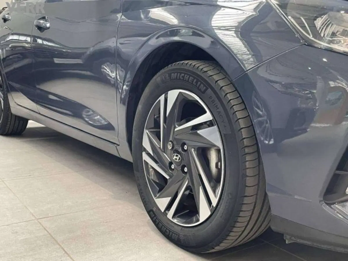 Hyundai i20 usata a Milano (9)