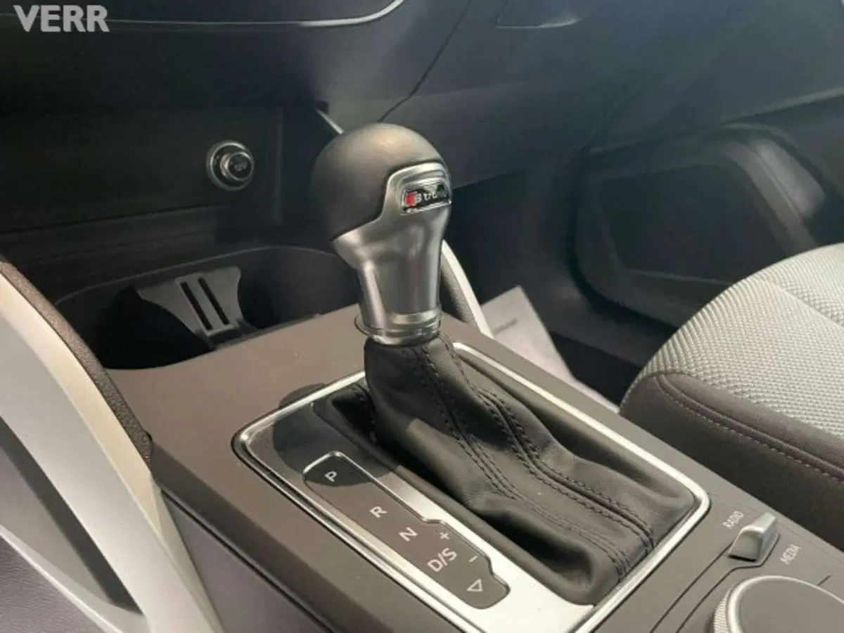 Audi Q2 usata a Milano (11)