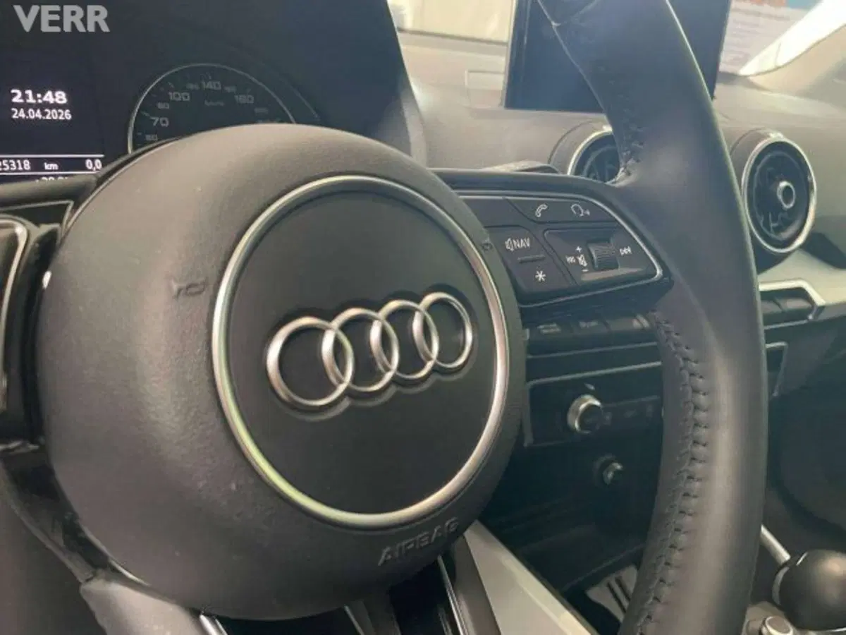 Audi Q2 usata a Milano (12)