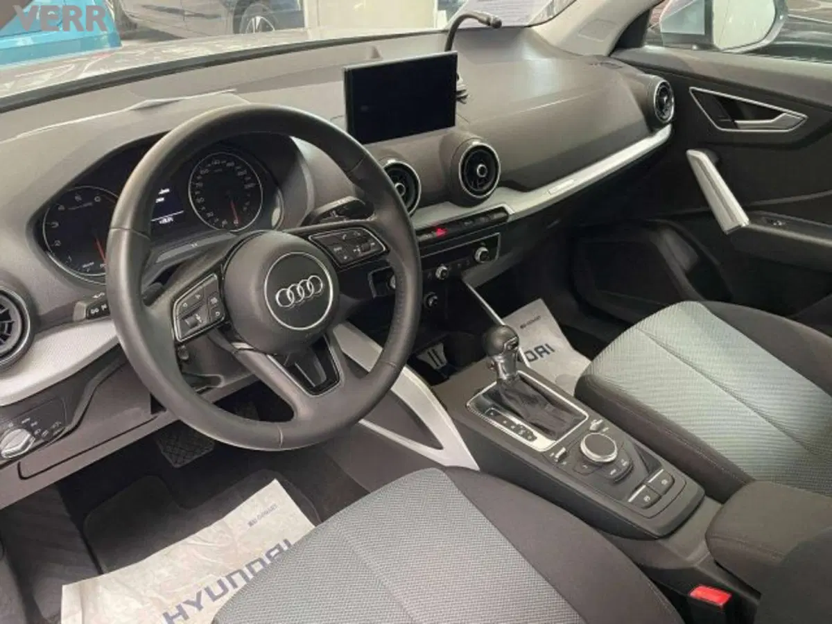 Audi Q2 usata a Milano (15)