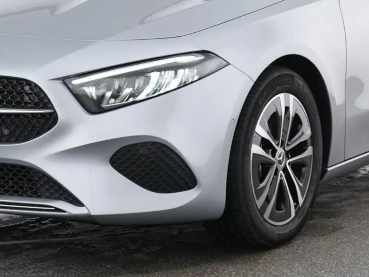 Mercedes-Benz Classe A Sedan usata a Milano (4)