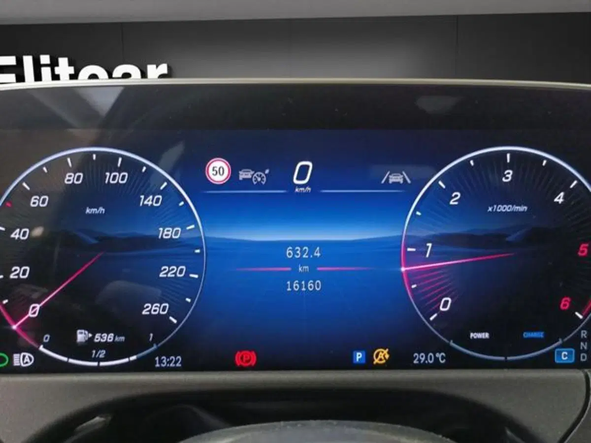 Mercedes-Benz Classe E usata a Milano (16)
