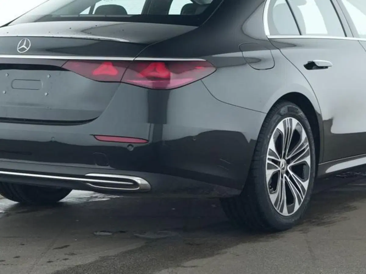 Mercedes-Benz Classe E usata a Milano (5)