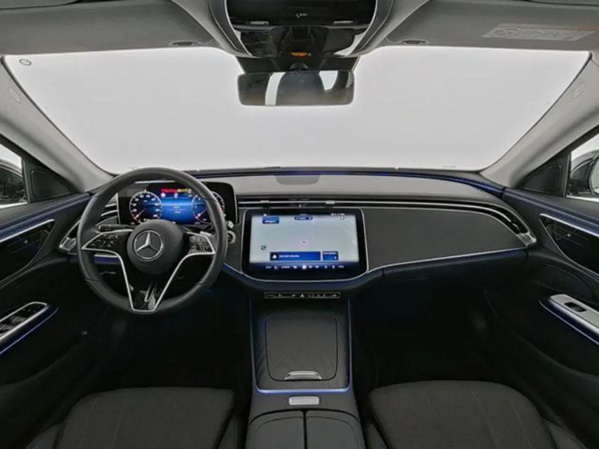 Mercedes-Benz Classe E usata a Milano (8)