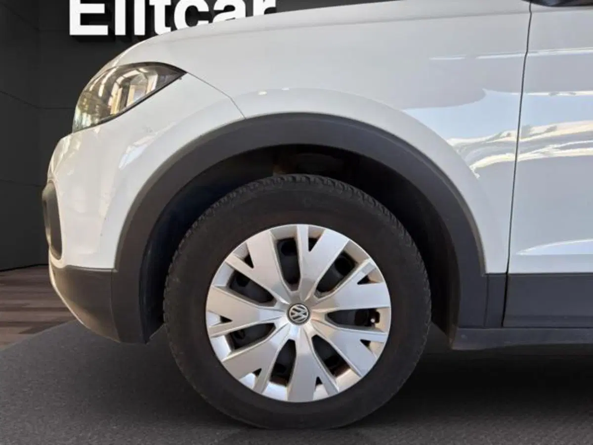 Volkswagen T-Cross usata a Milano (15)