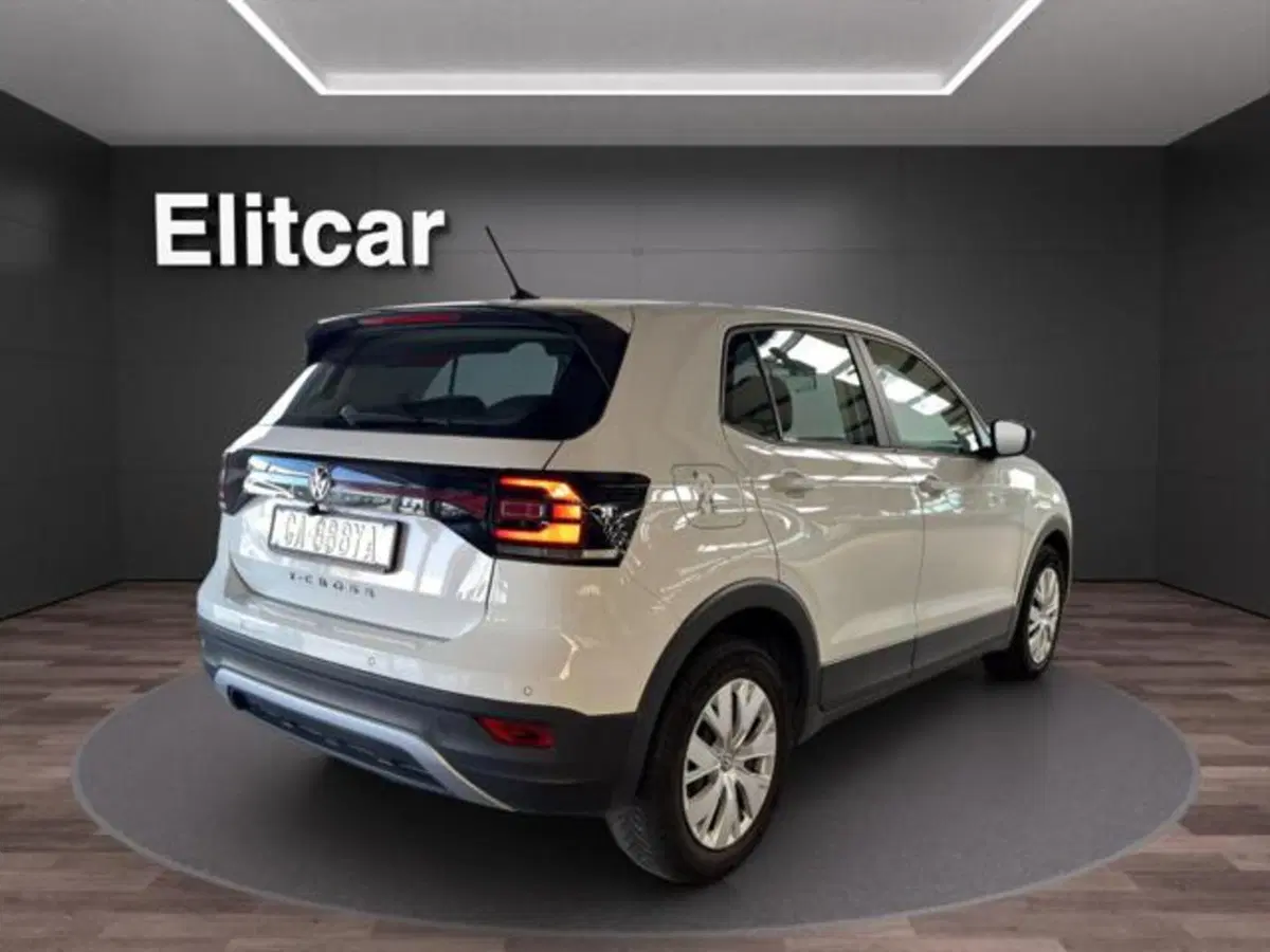 Volkswagen T-Cross usata a Milano (6)