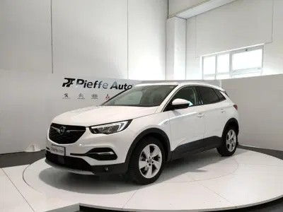 Opel Grandland X 1.5 diesel Ecotec Start&amp;Stop Innovation del 2020 usata a L'Aquila