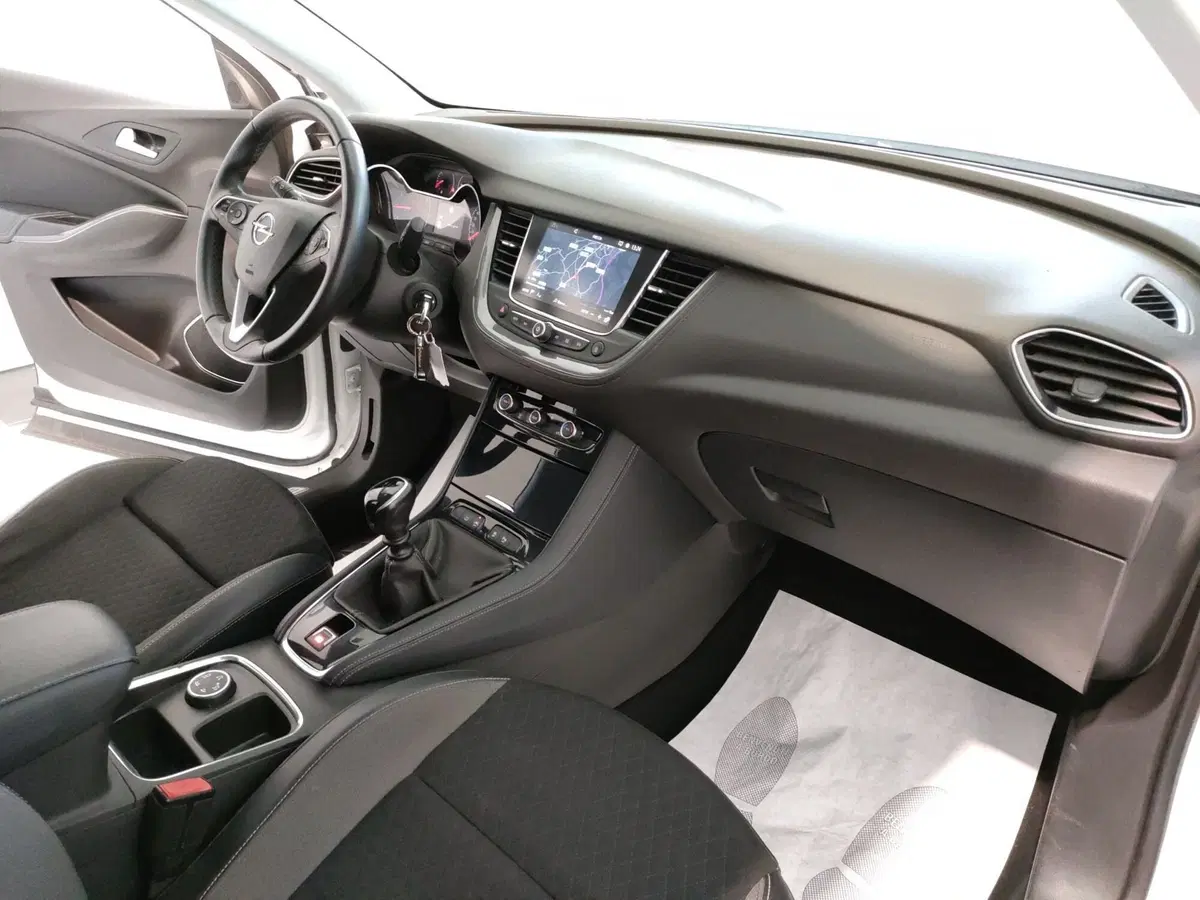 Opel Grandland X usata a L'Aquila (12)