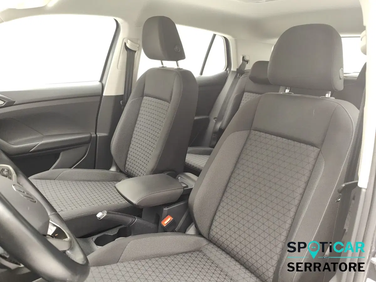 Volkswagen T-Cross usata a Como (12)
