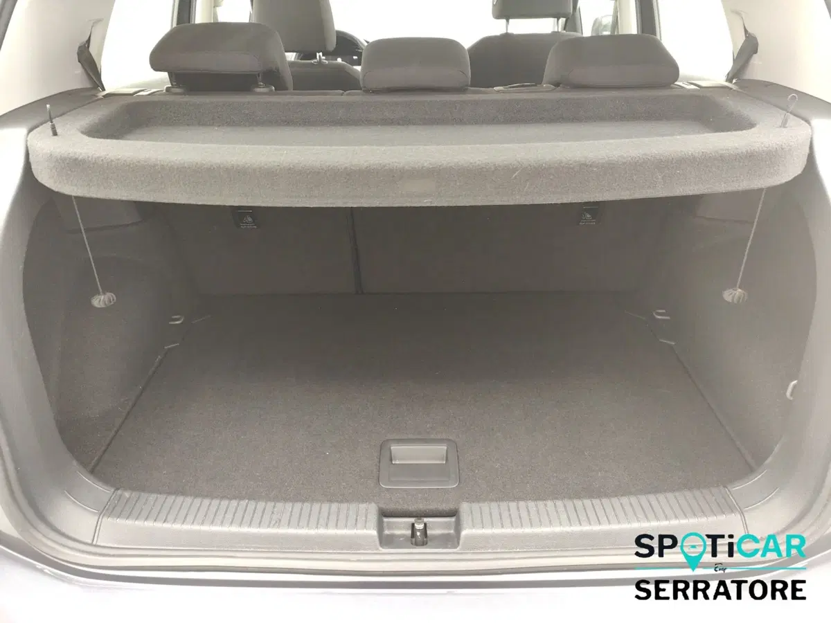 Volkswagen T-Cross usata a Como (17)