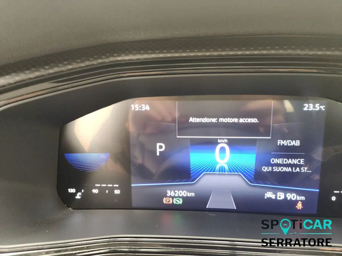 Volkswagen T-Cross usata a Como (8)