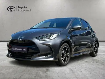 Toyota Yaris 1.5 Hybrid 5 porte Trend del 2025 usata a Poggiridenti