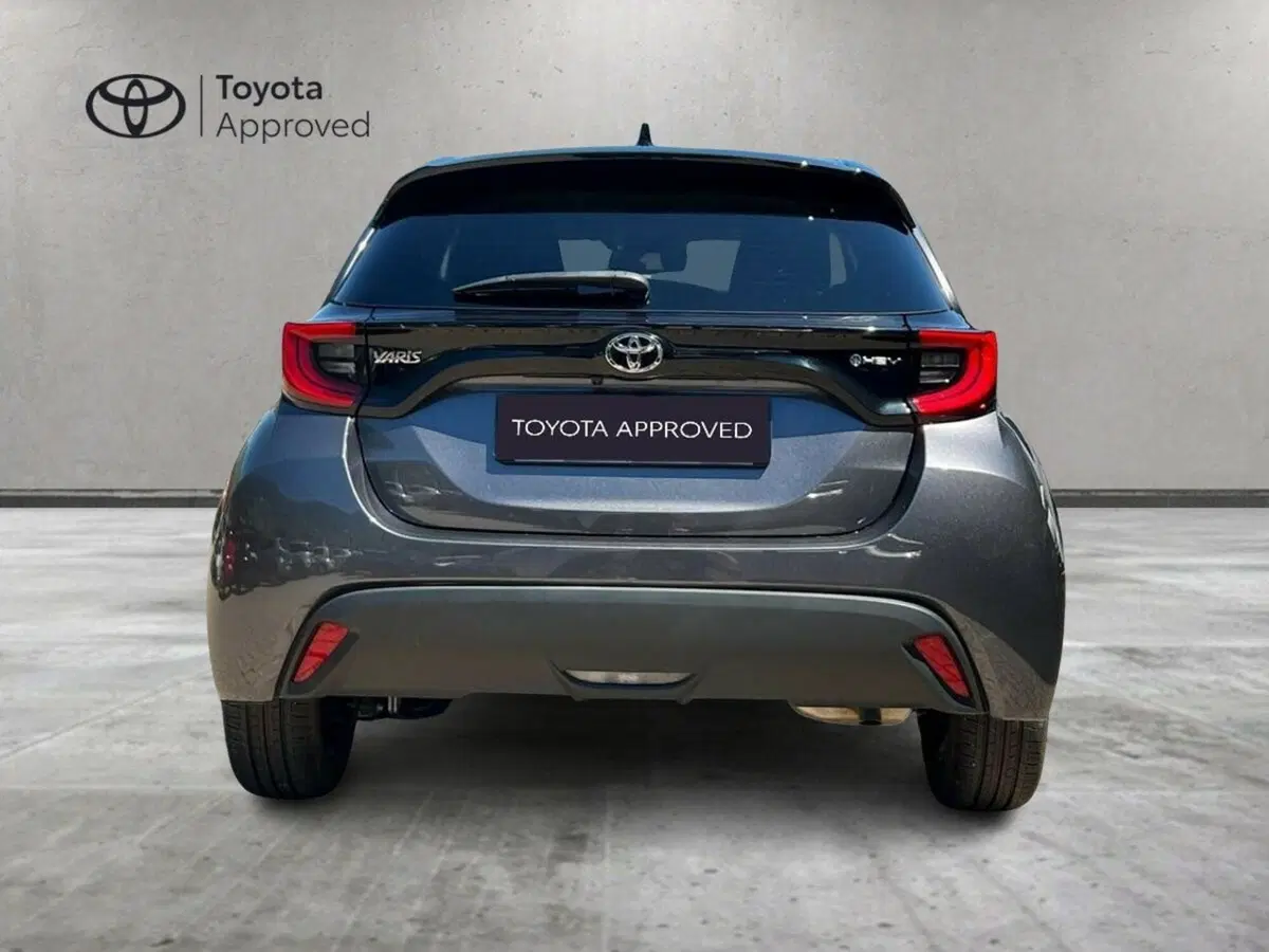 Toyota Yaris usata a Sondrio (11)