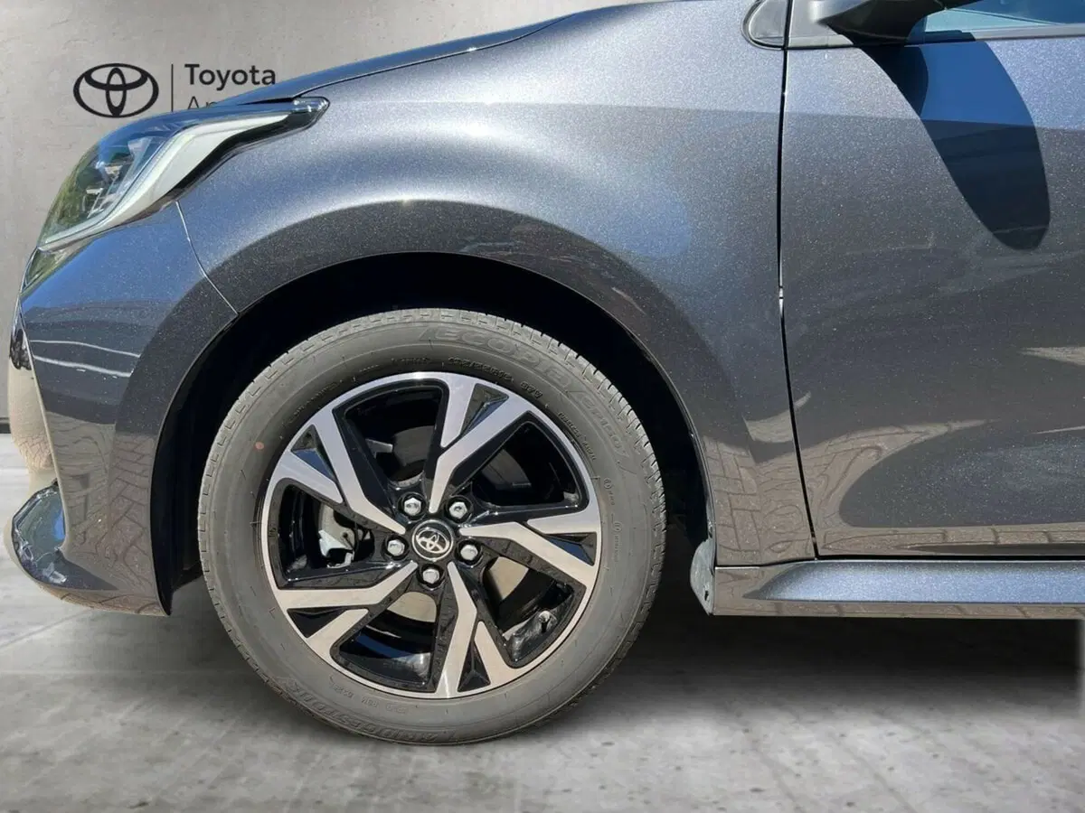 Toyota Yaris usata a Sondrio (13)