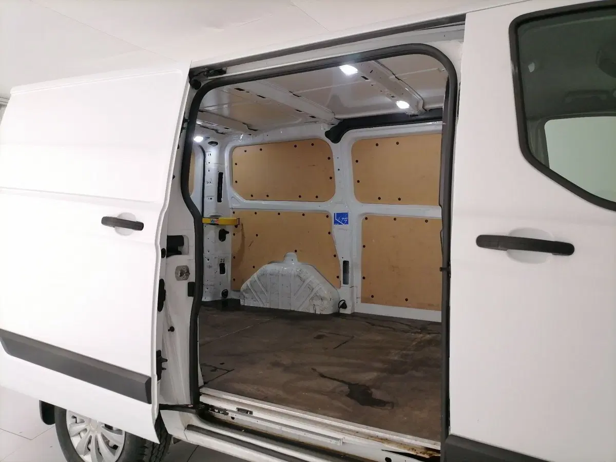 Ford Transit Custom Furgone usata a Roma (8)