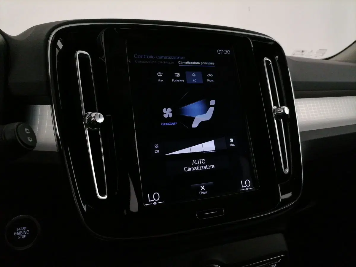 Volvo XC40 usata a Roma (13)