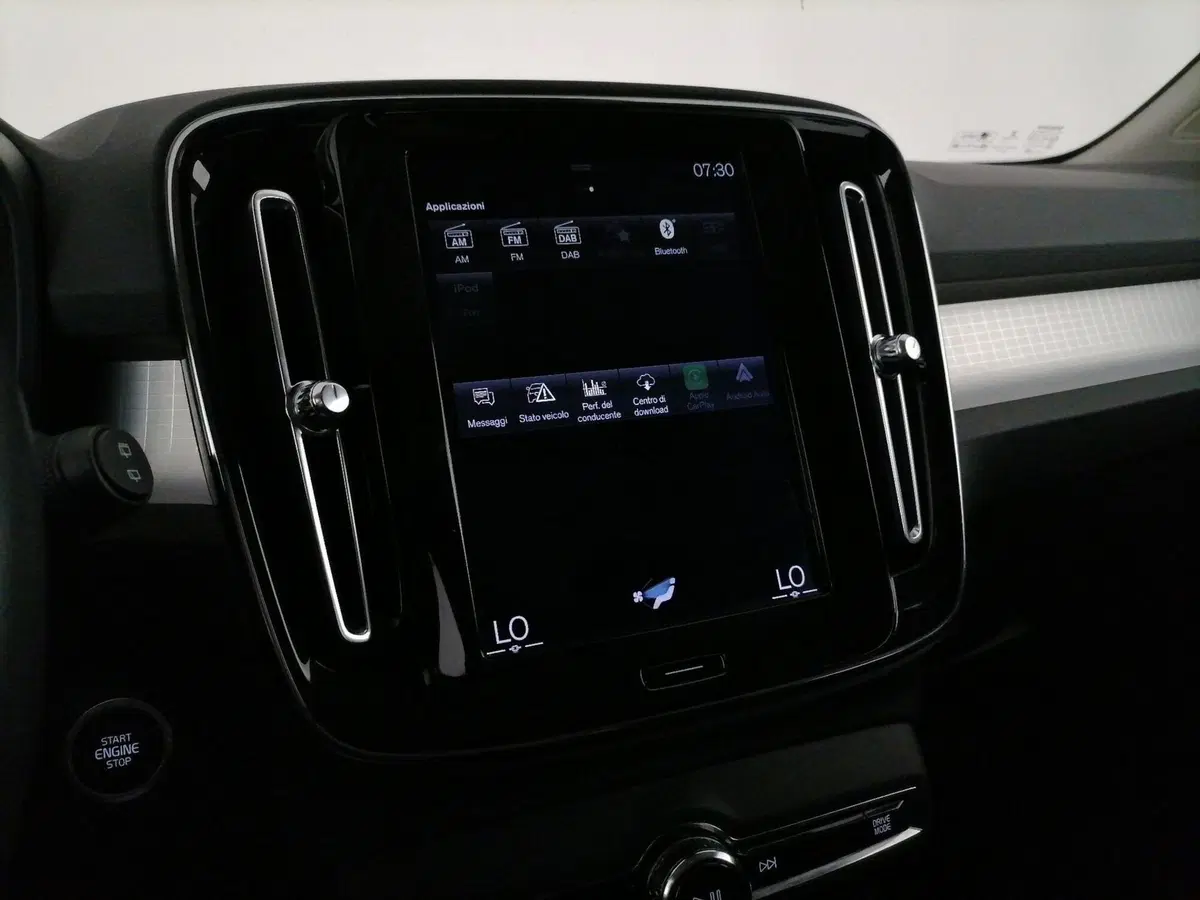 Volvo XC40 usata a Roma (18)
