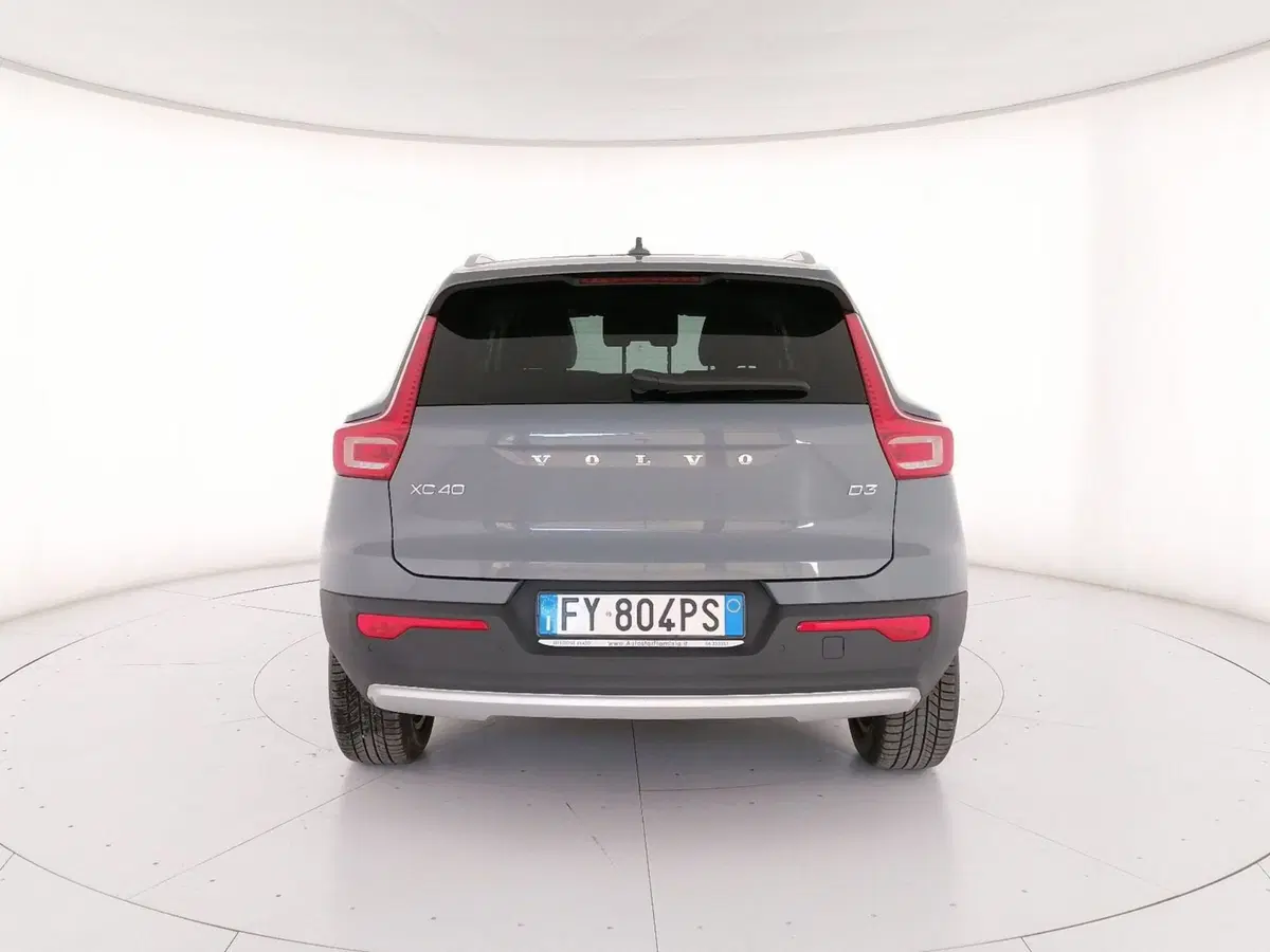 Volvo XC40 usata a Roma (4)