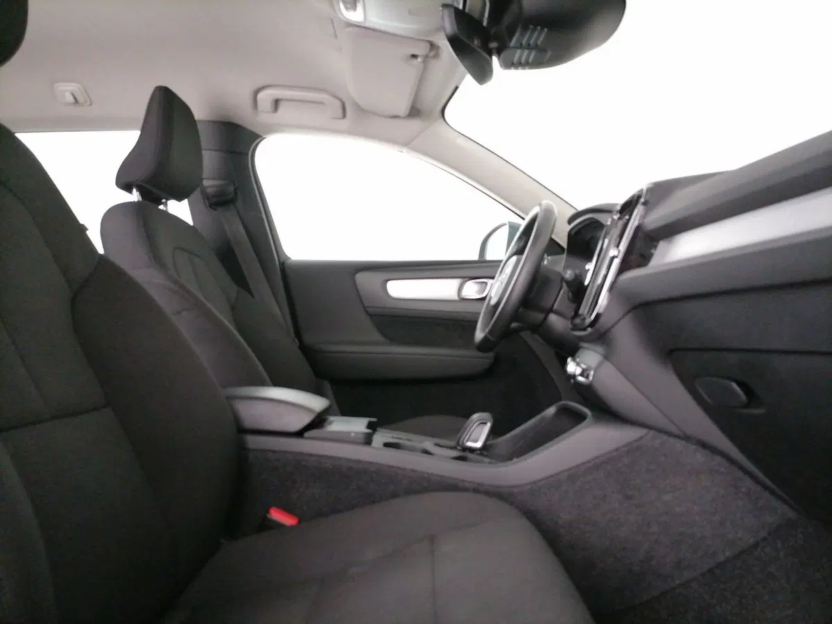 Volvo XC40 usata a Roma (6)